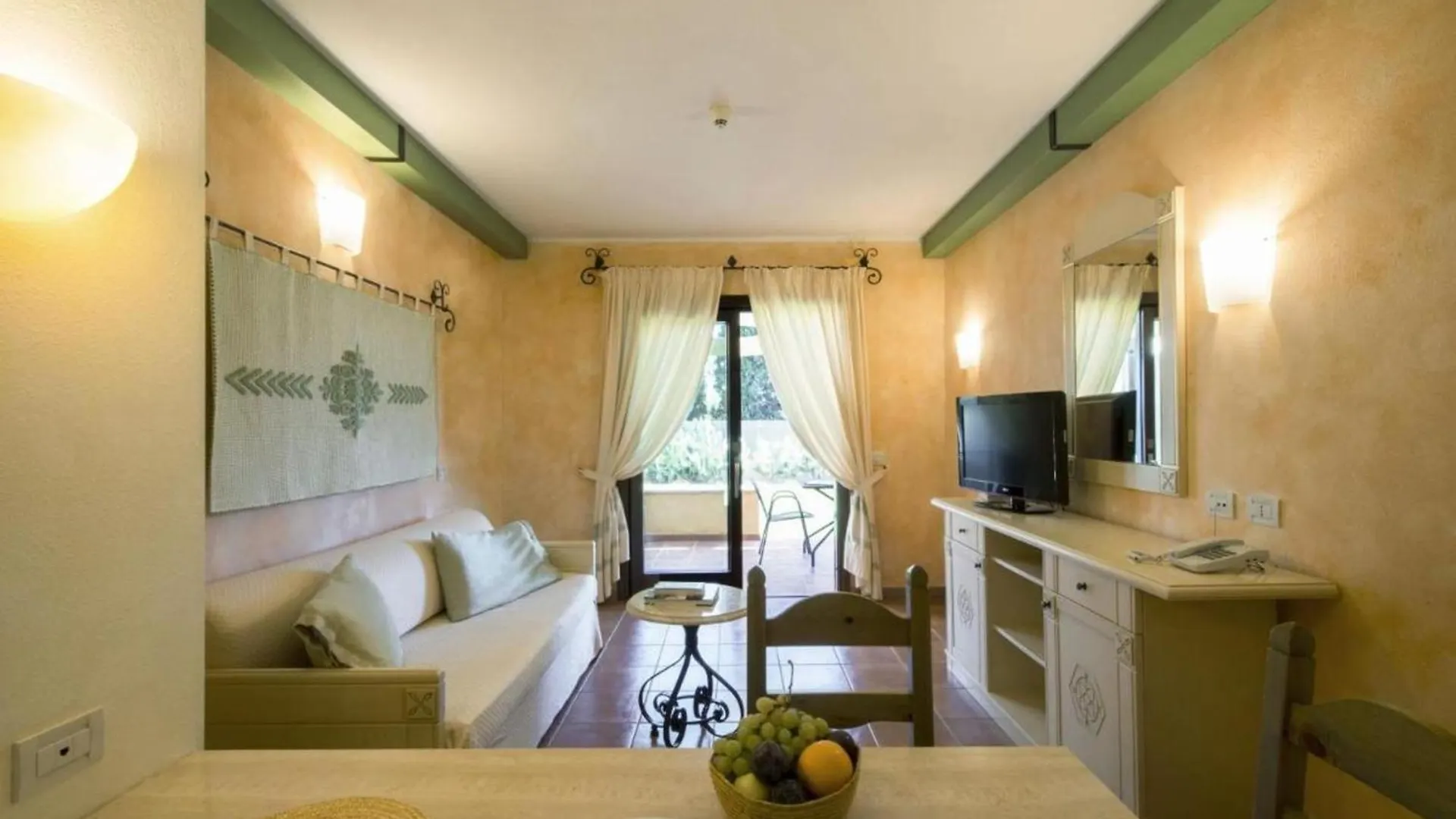 Tranquil Lantana Resort 1 Bedroom Room Apartment Sleeps 5 Pula